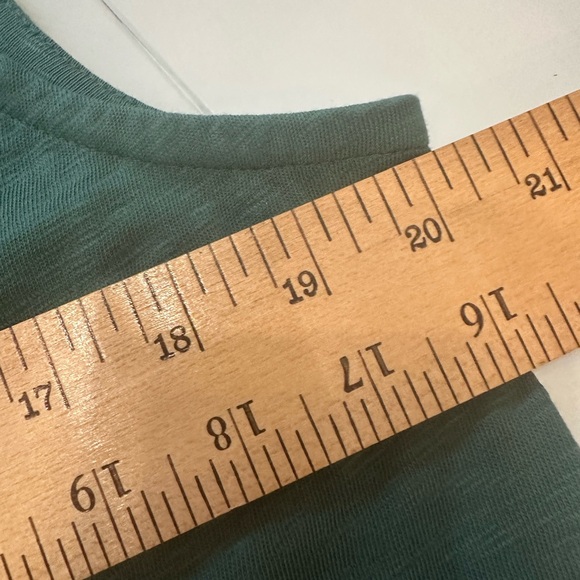 Talbots set of sleeveless top and scarf - Picture 5 of 7